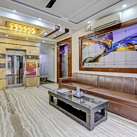 Townhouse Grand Inn Ghaziabad Bagian luar foto