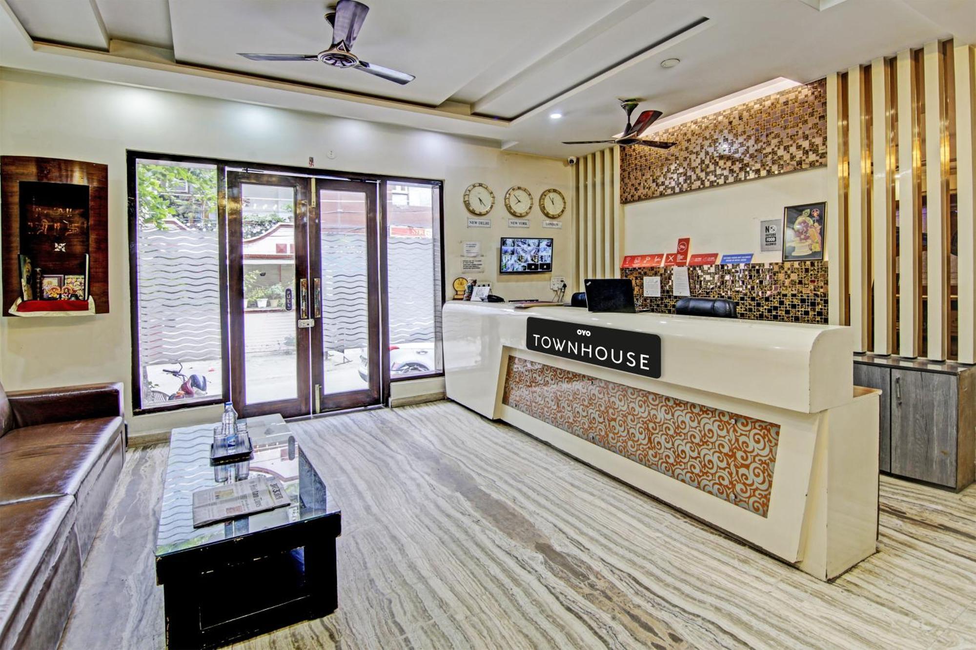 Townhouse Grand Inn Ghaziabad Bagian luar foto